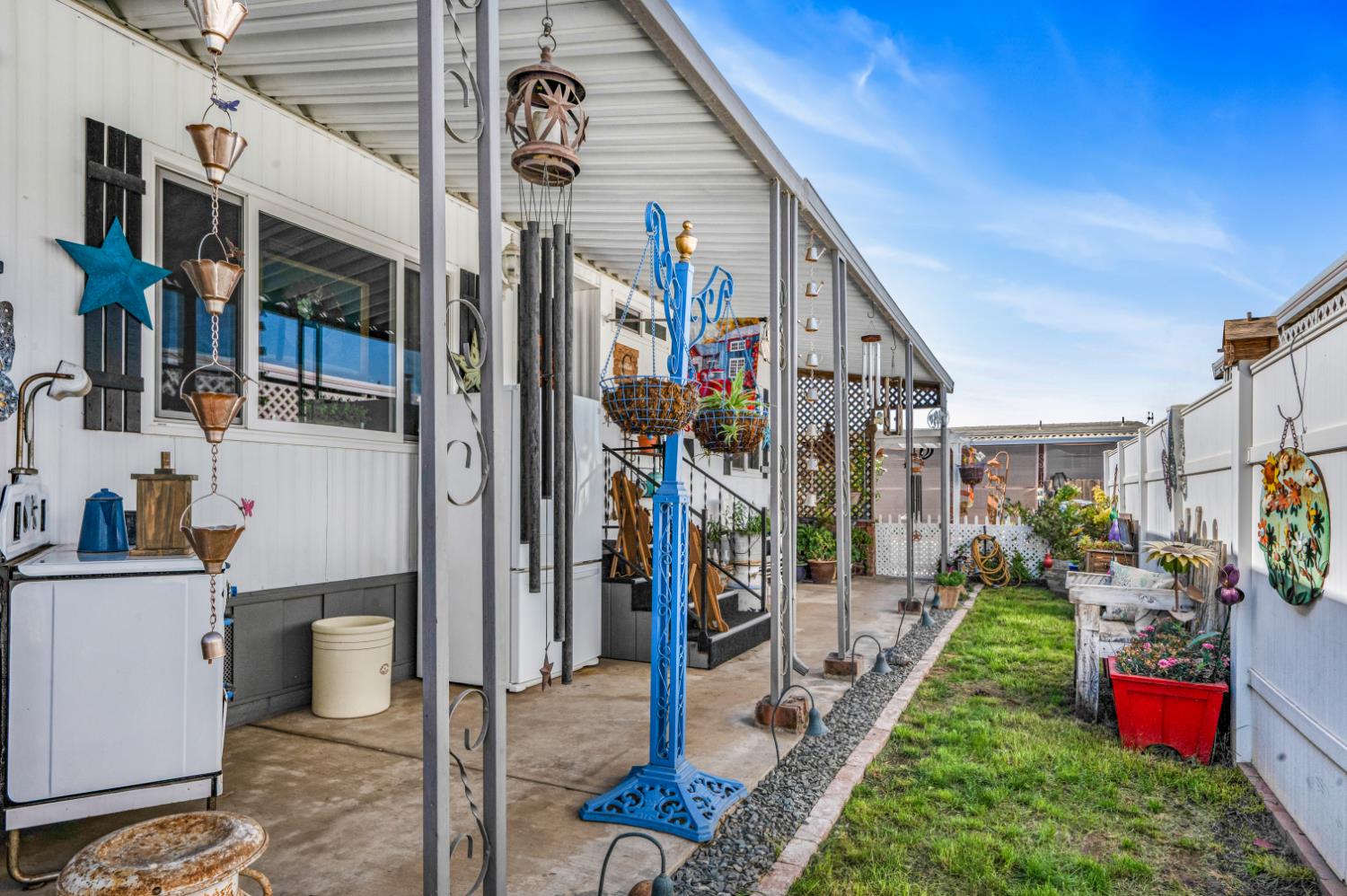 1551 6Th Avenue Dr #145, Kingsburg, CA 93631