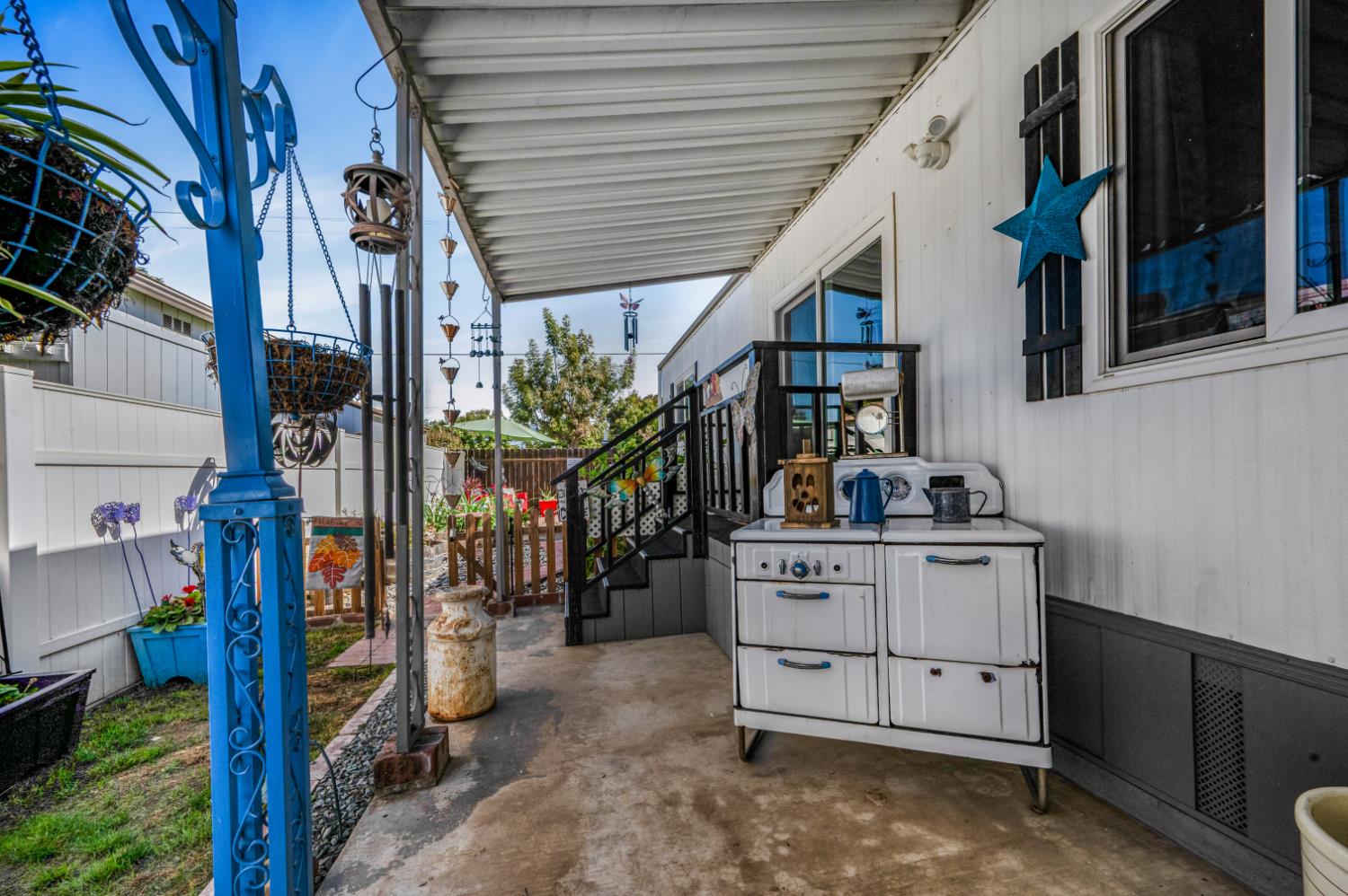 1551 6Th Avenue Dr #145, Kingsburg, CA 93631