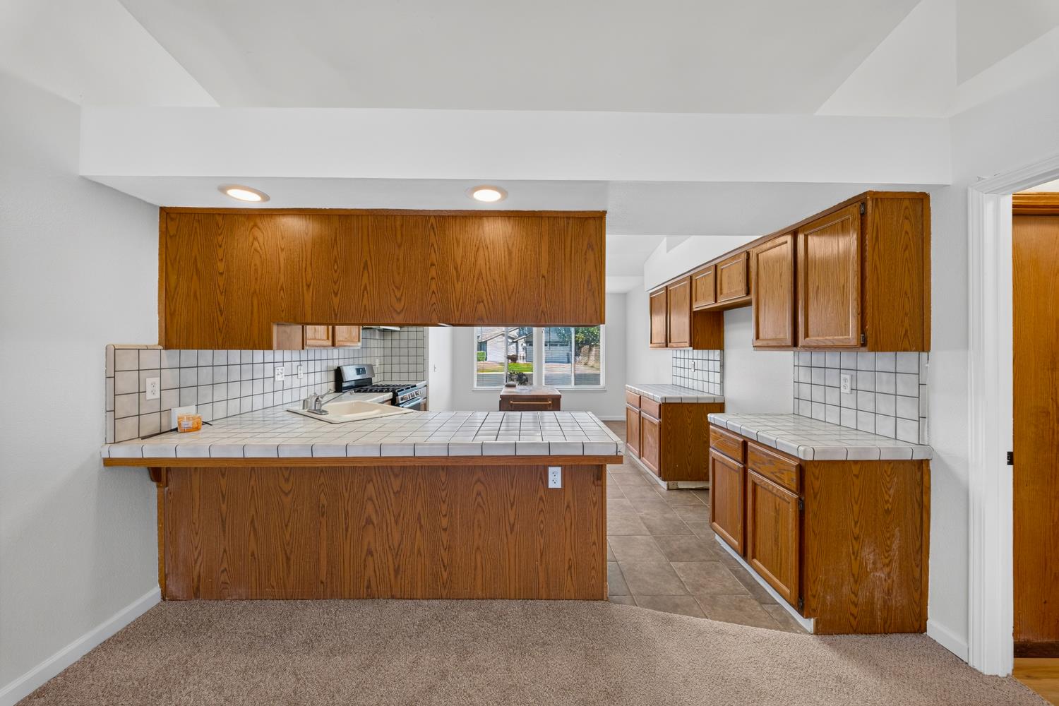 1423 Belinda Dr, Lemoore, CA 93245