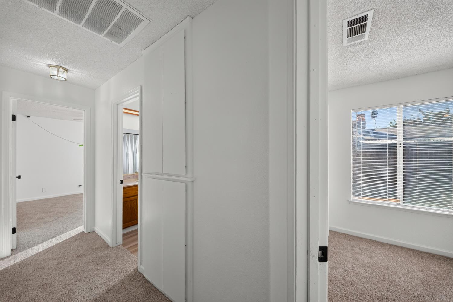 1423 Belinda Dr, Lemoore, CA 93245