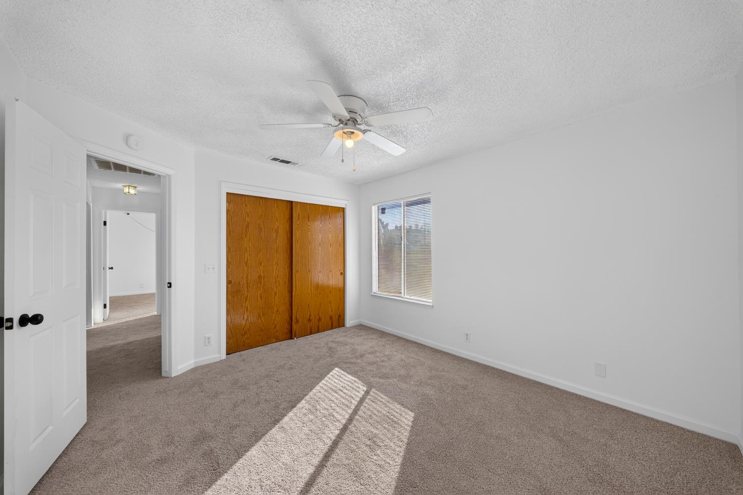 1423 Belinda Dr, Lemoore, CA 93245