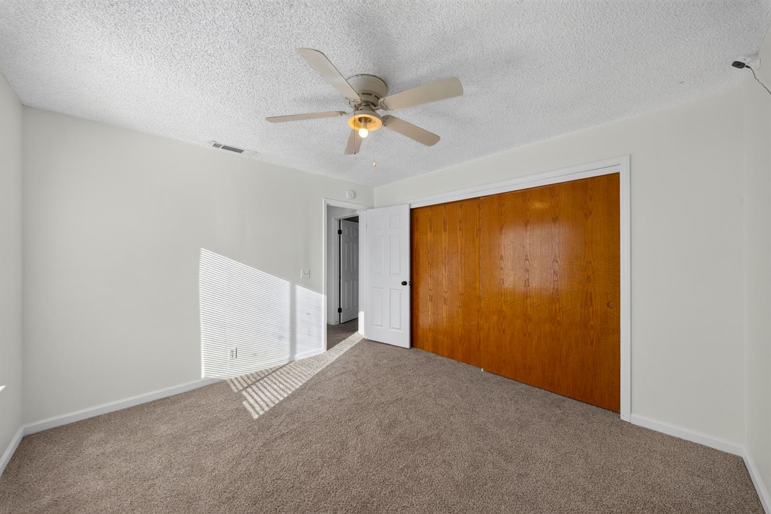 1423 Belinda Dr, Lemoore, CA 93245