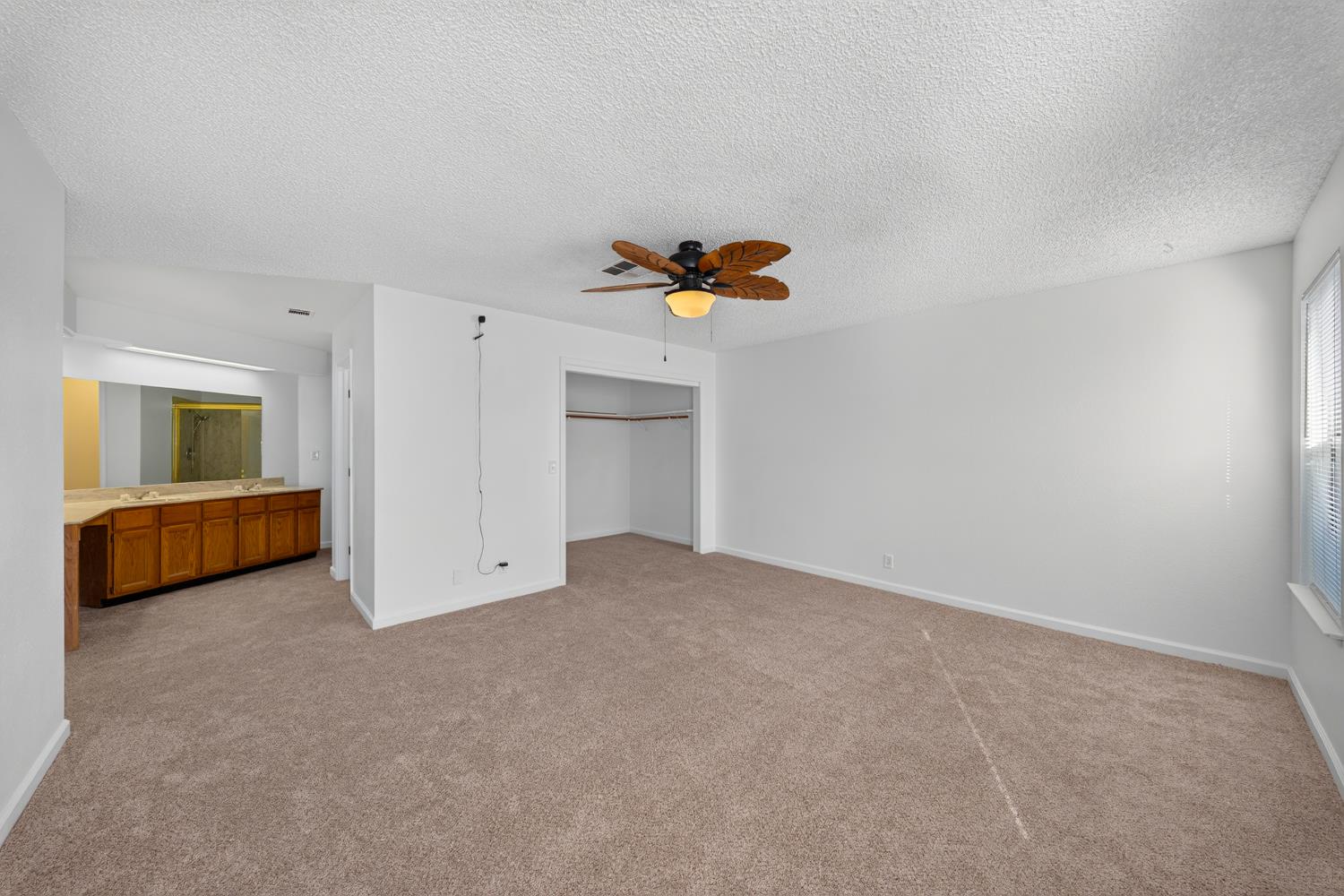 1423 Belinda Dr, Lemoore, CA 93245