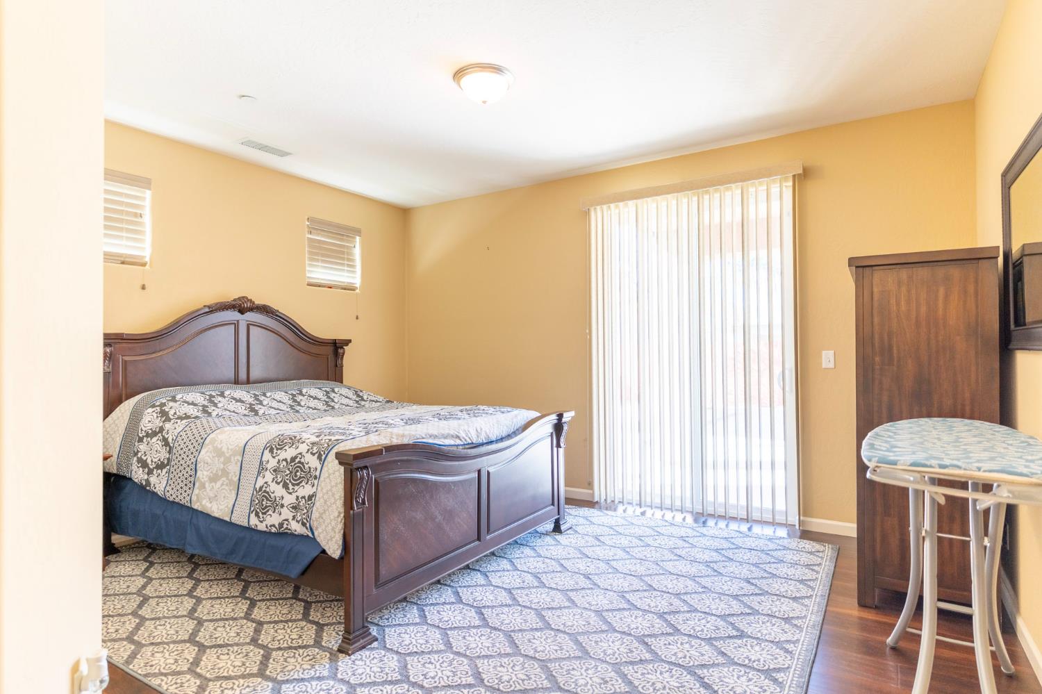 654 Agua Dulce Ave, Clovis, CA 93619