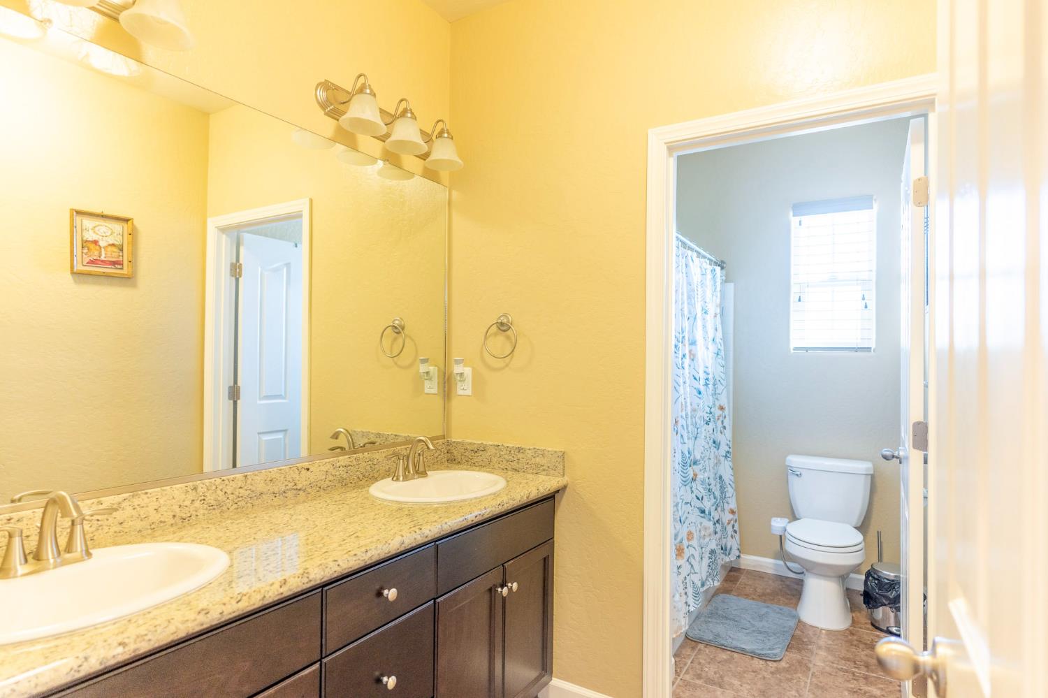 654 Agua Dulce Ave, Clovis, CA 93619