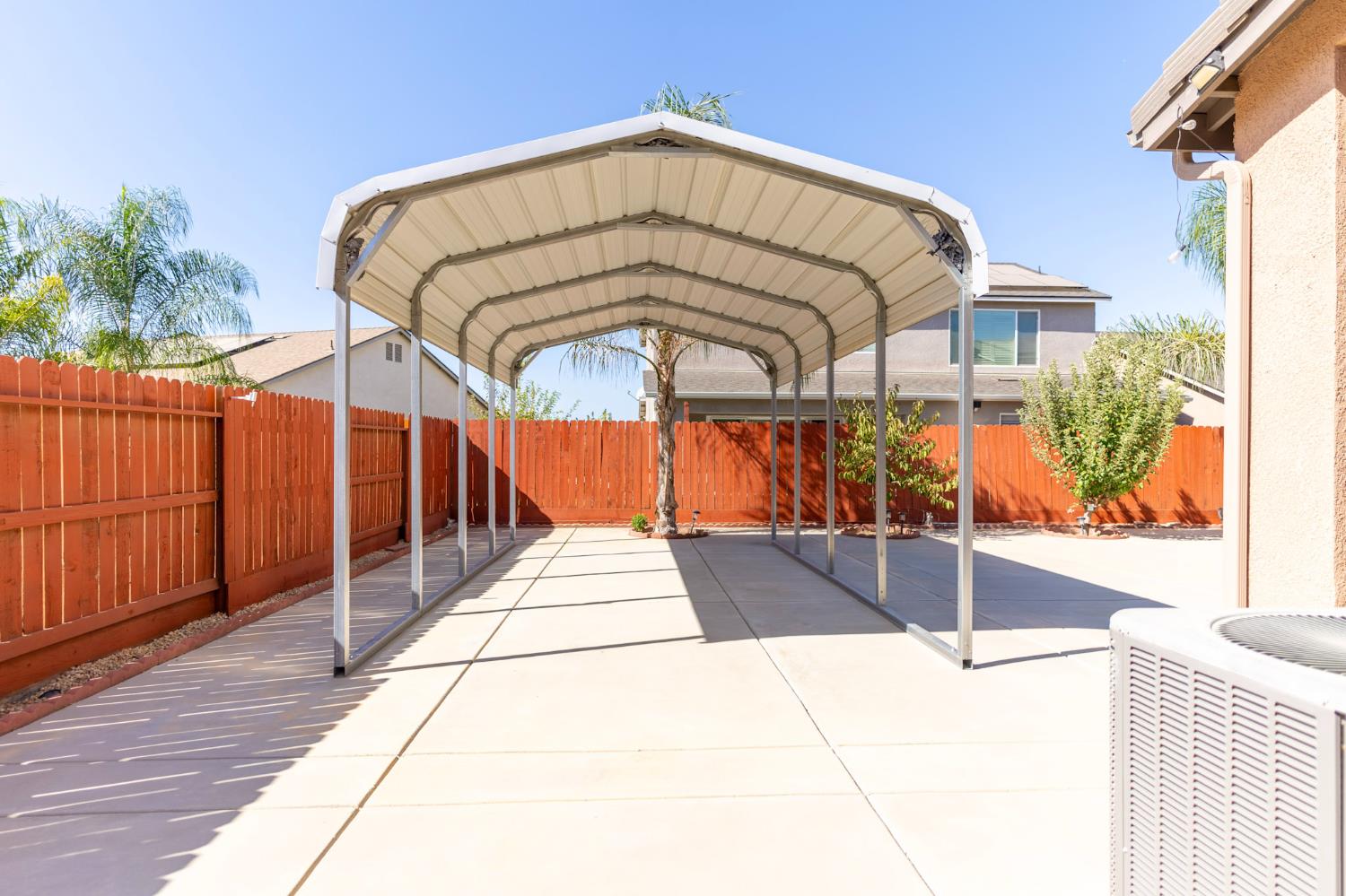 654 Agua Dulce Ave, Clovis, CA 93619