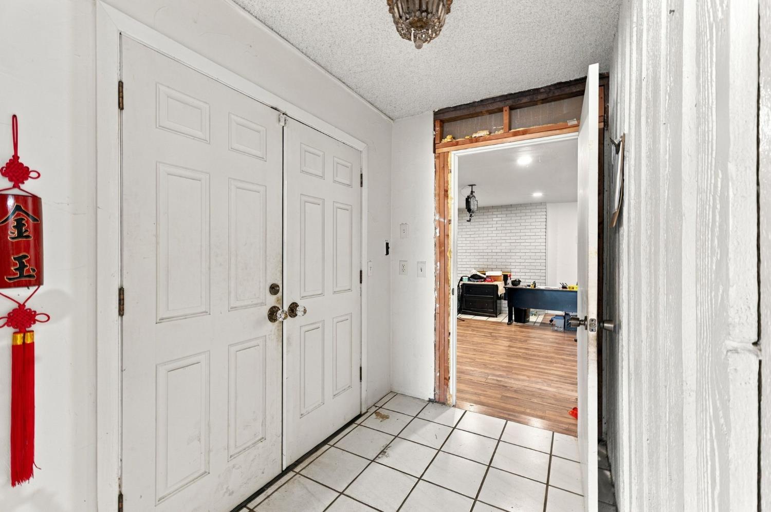 9333 E Belmont Ave, Sanger, CA 93657
