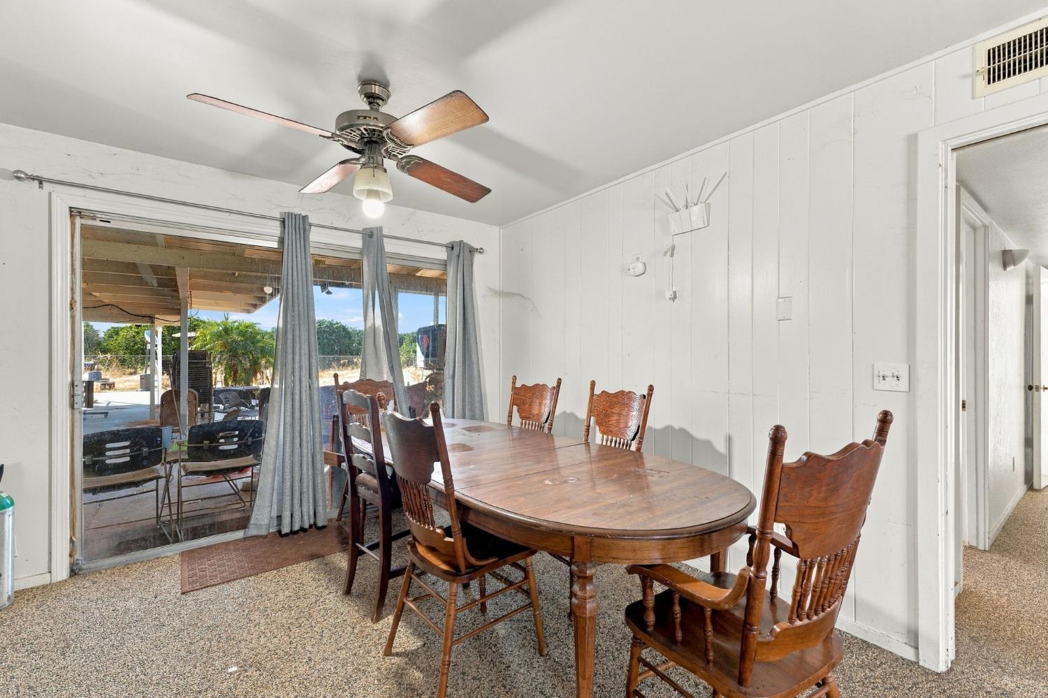 9333 E Belmont Ave, Sanger, CA 93657
