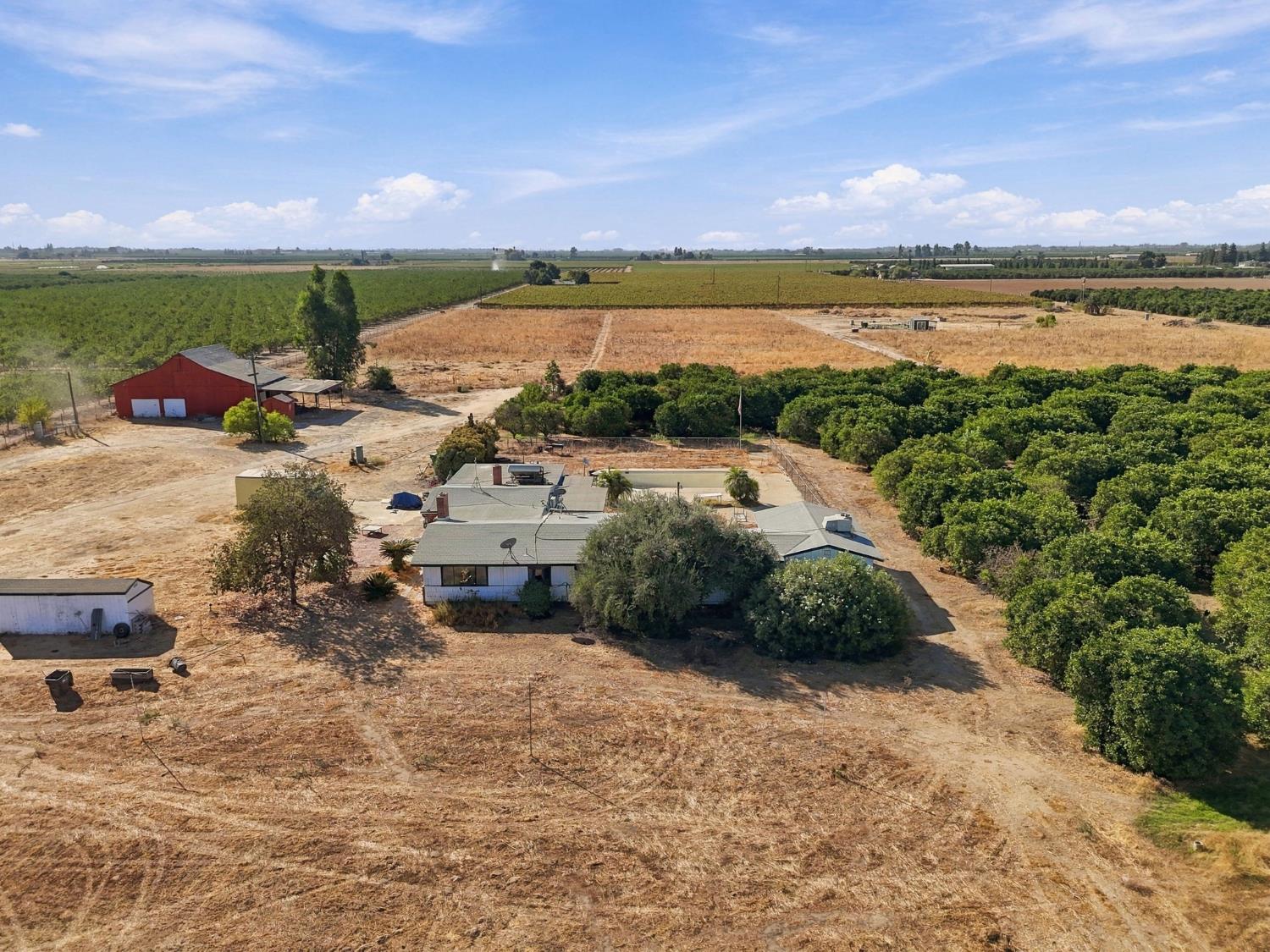 9333 E Belmont Ave, Sanger, CA 93657