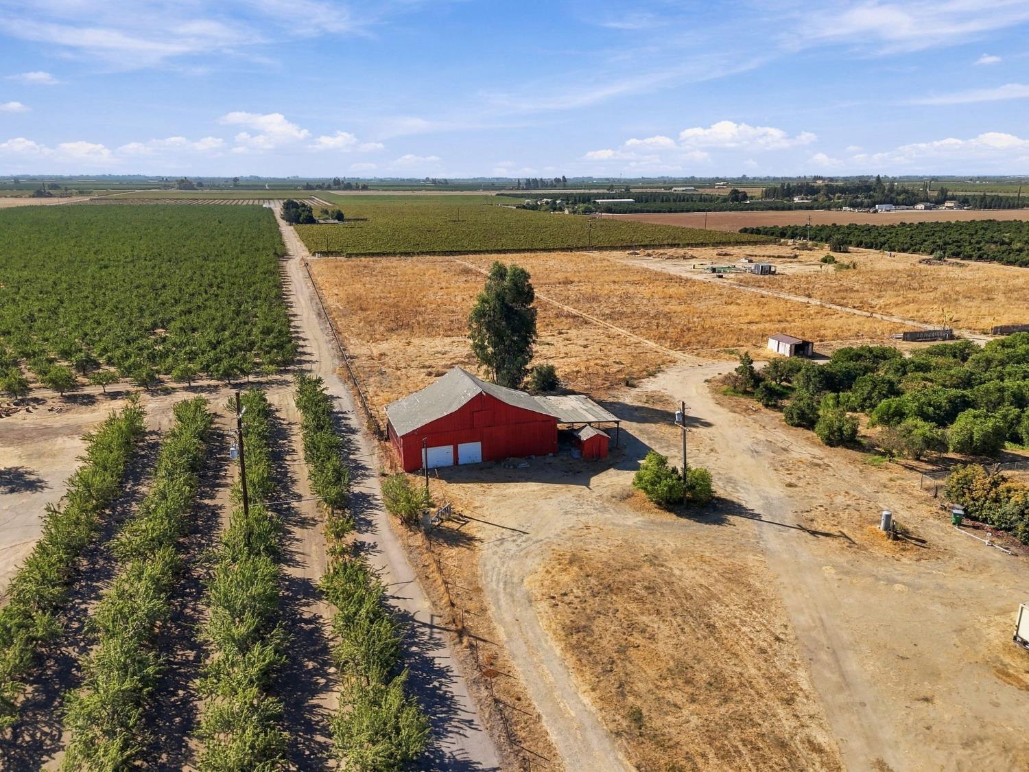 9333 E Belmont Ave, Sanger, CA 93657