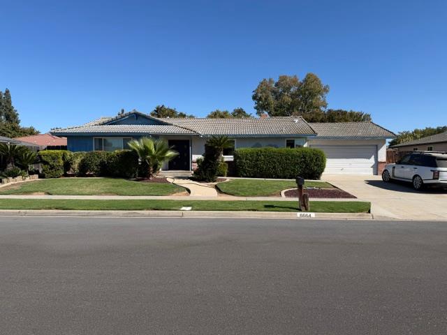 6664 N Whitney Ave, Fresno, CA 93710