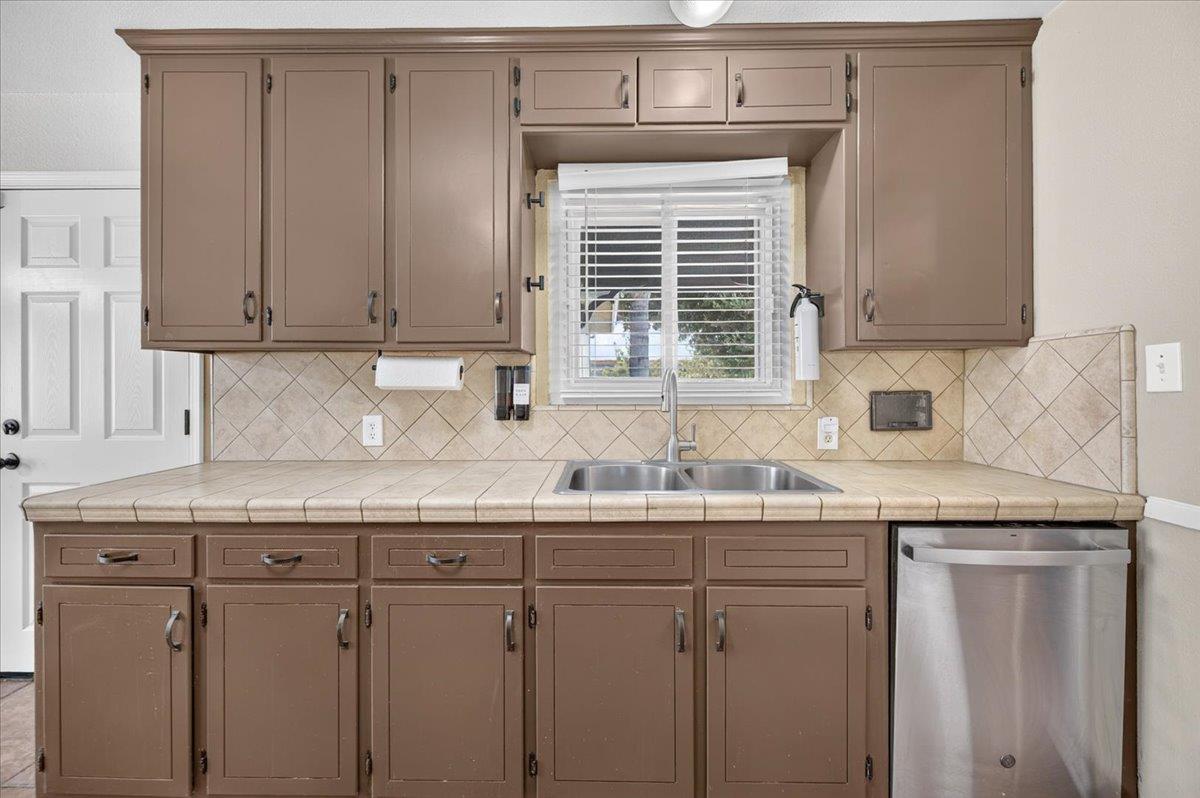 4308 N Cedar Ave, Fresno, CA 93726