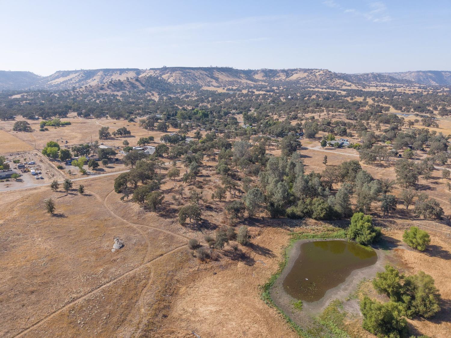26826 Twin Ponds Rd, Clovis, CA 93619
