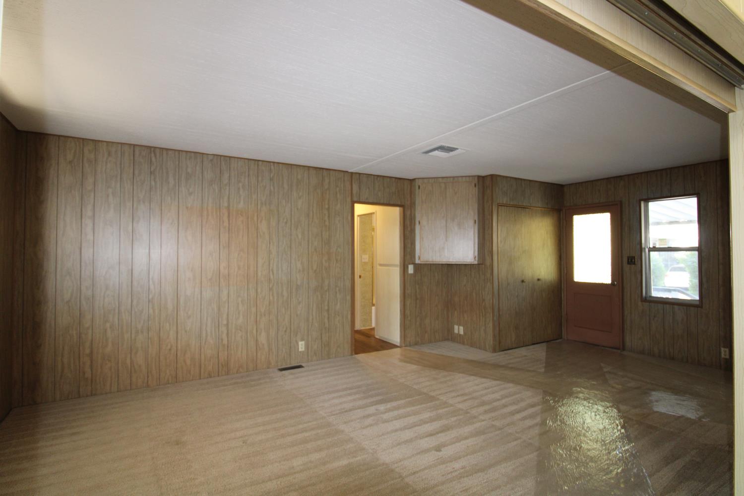 1724 Minnewawa Ave #188, Clovis, CA 93612