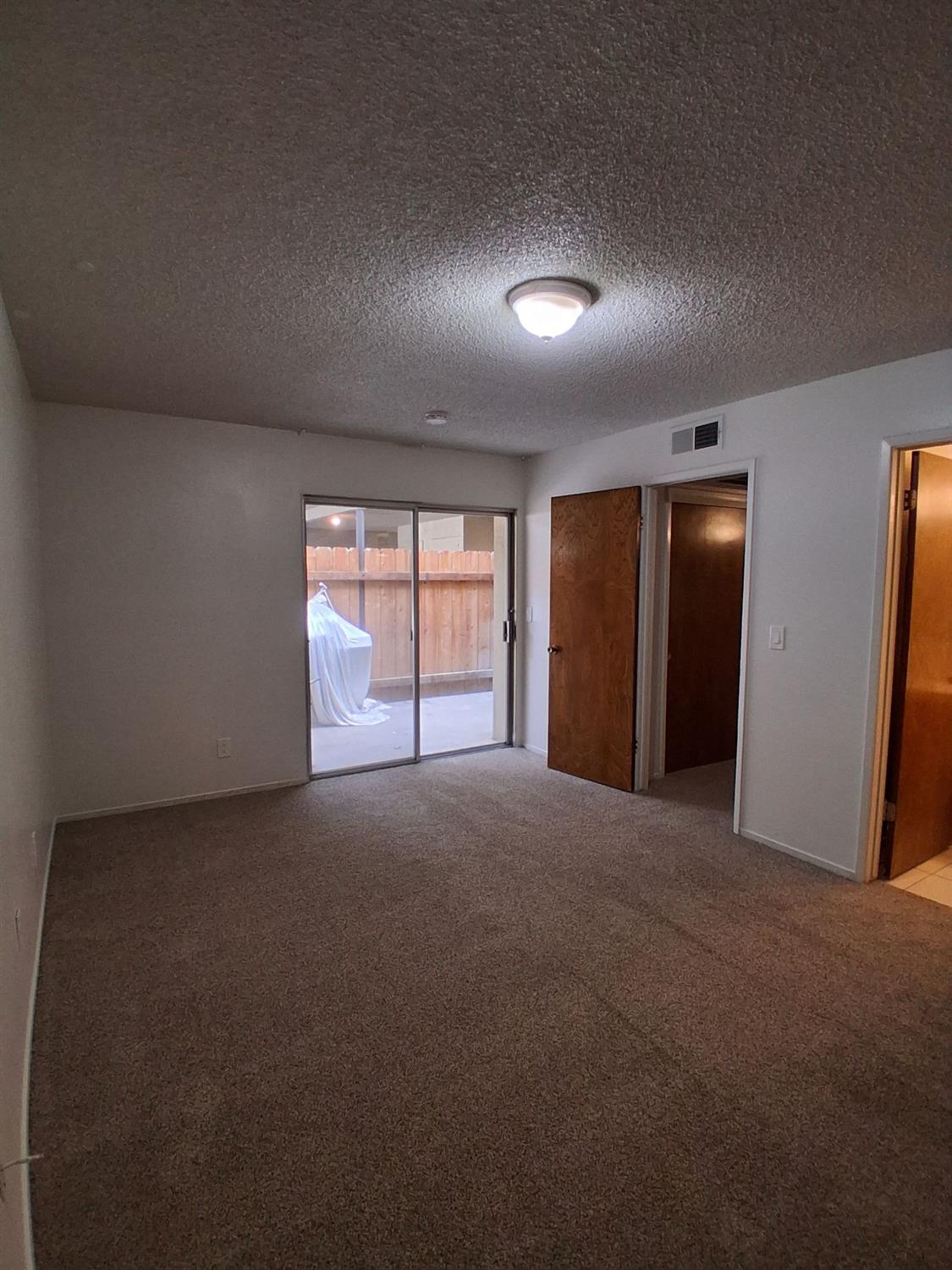 1493 W Fairmont Ave, Fresno, CA 93705