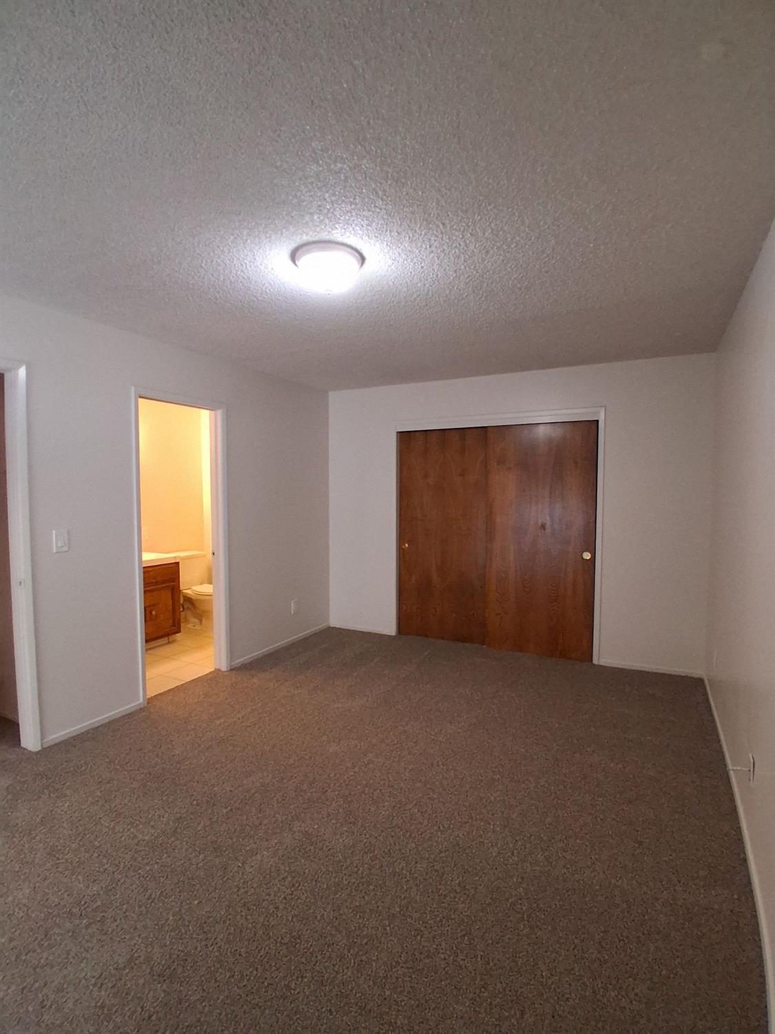 1493 W Fairmont Ave, Fresno, CA 93705