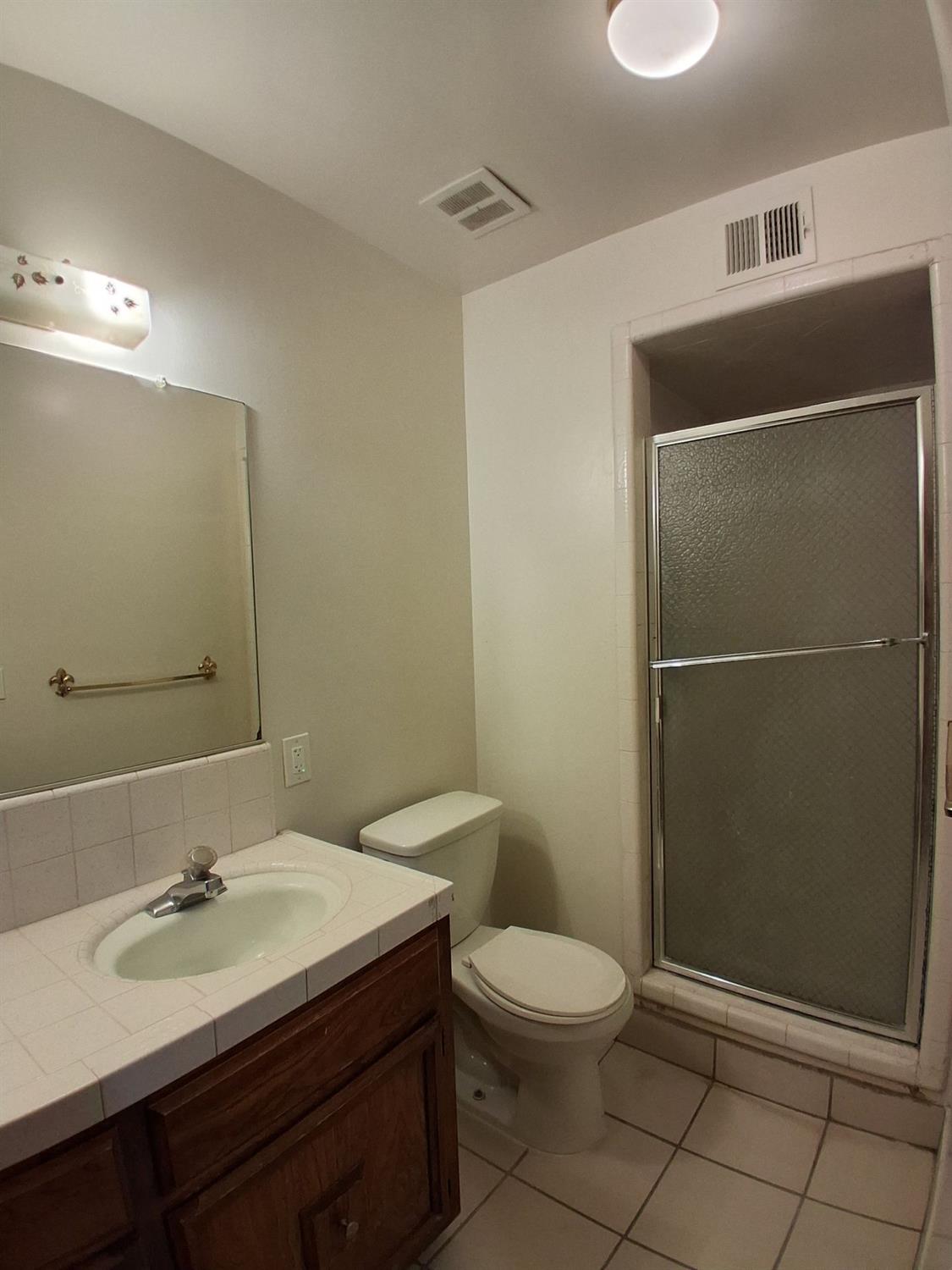 1493 W Fairmont Ave, Fresno, CA 93705