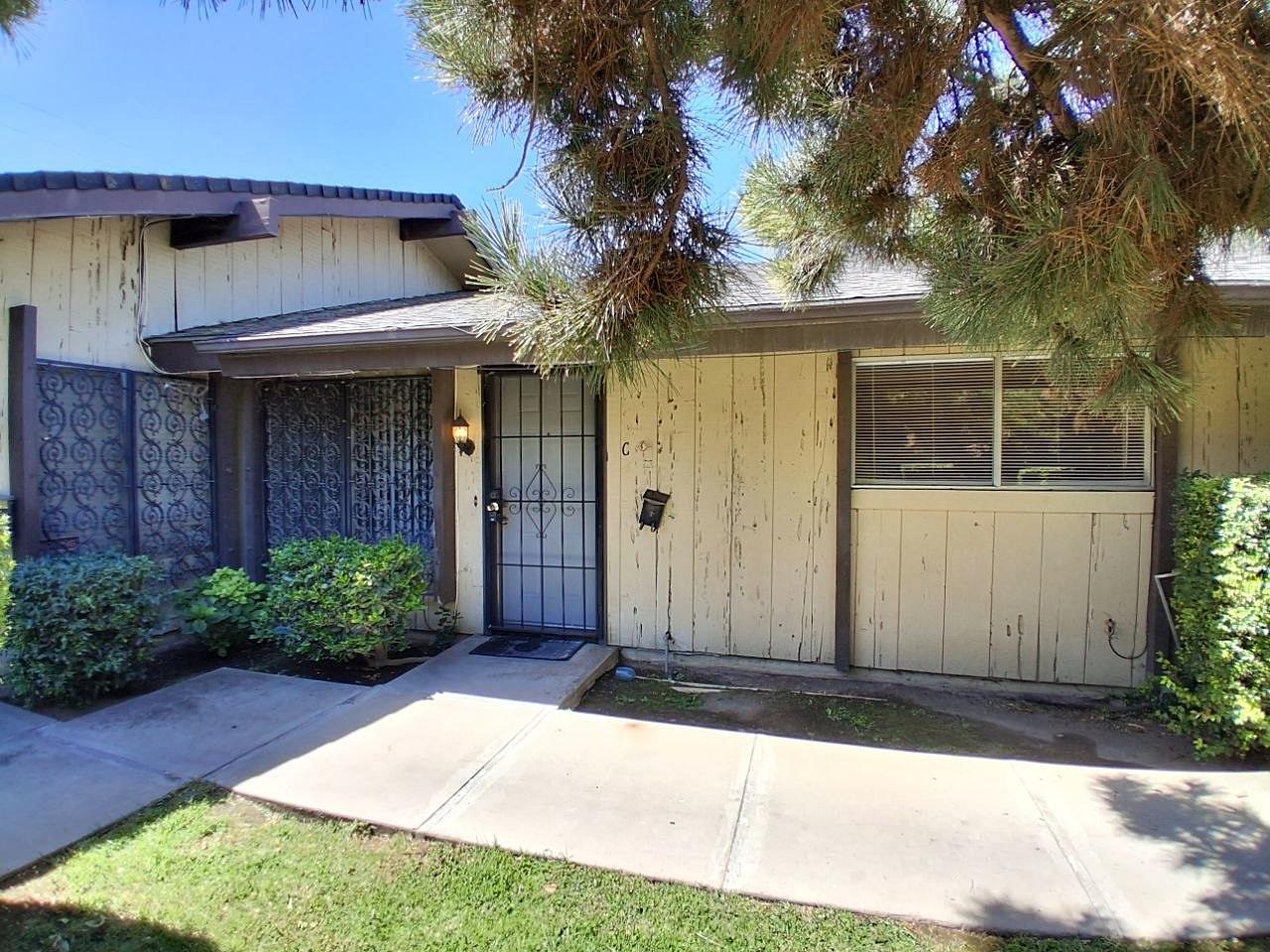 1493 W Fairmont Ave, Fresno, CA 93705