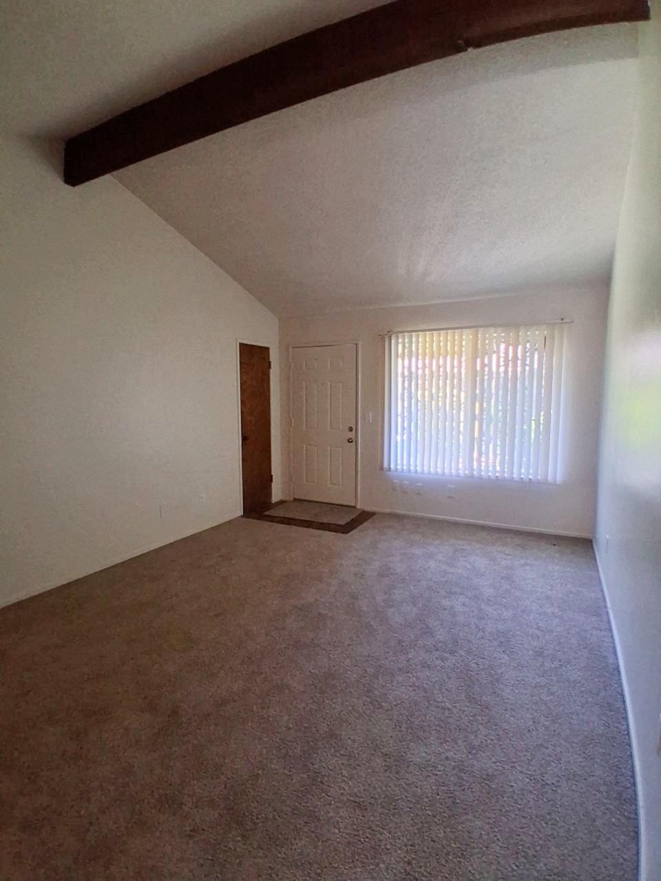 1493 W Fairmont Ave, Fresno, CA 93705
