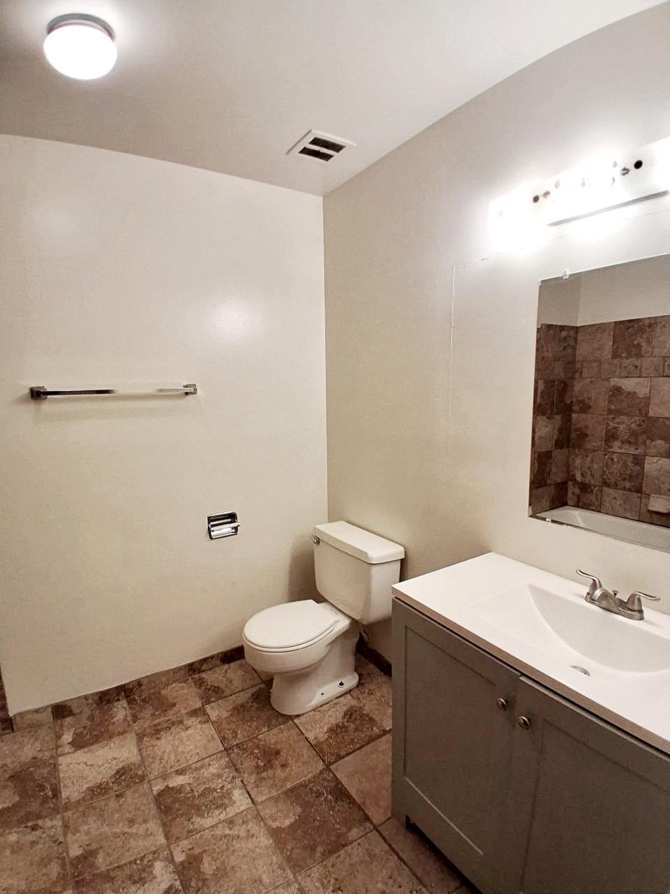 1493 W Fairmont Ave, Fresno, CA 93705