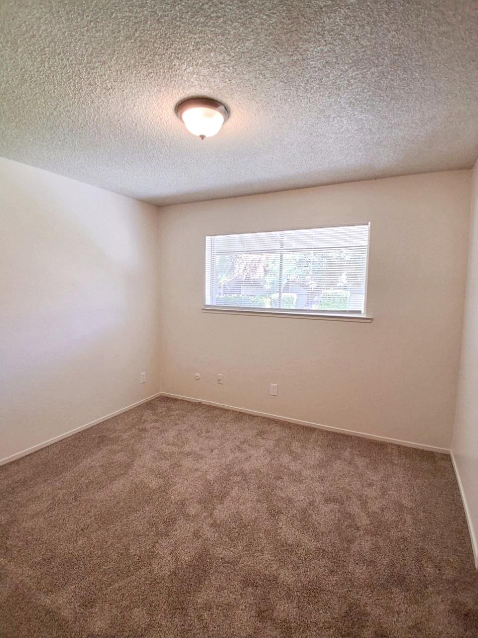 1493 W Fairmont Ave, Fresno, CA 93705