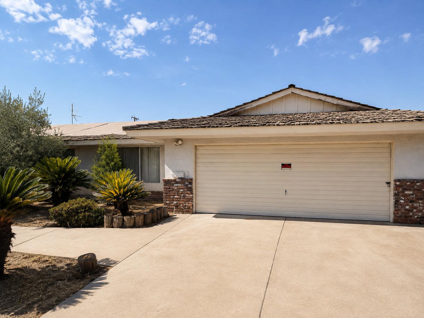 146 W Hanford Armona Rd, Lemoore, CA 93245