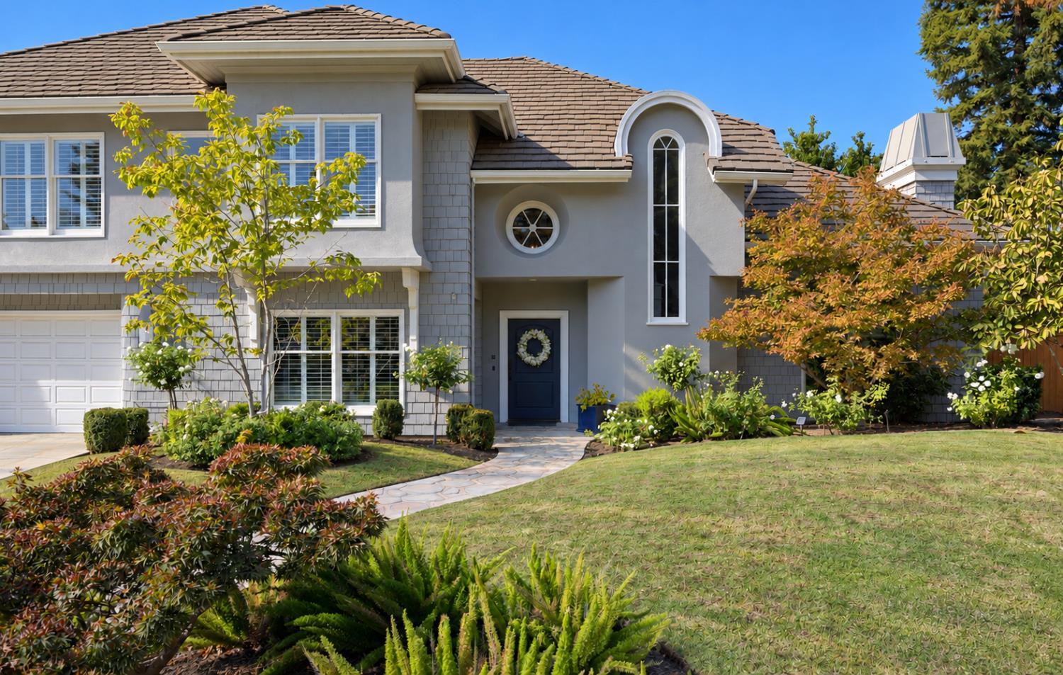 813 E Ashcroft Ave, Fresno, CA 93704