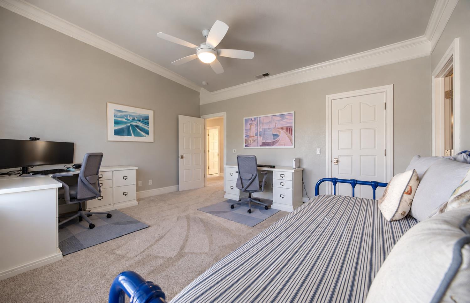 813 E Ashcroft Ave, Fresno, CA 93704