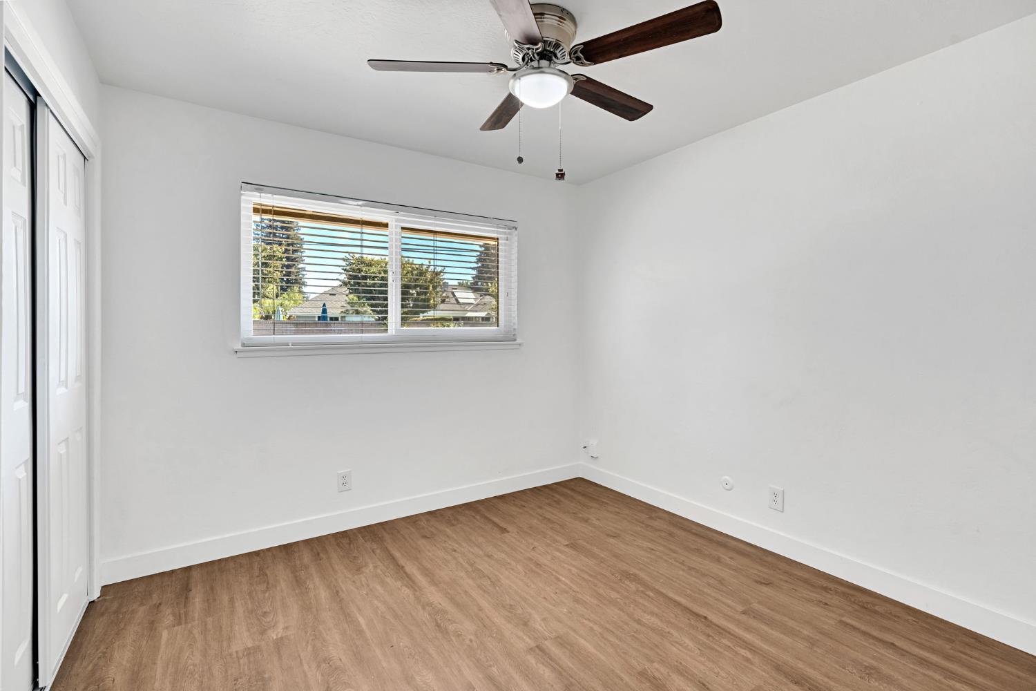 337 N Chinowth, Visalia, CA 93291