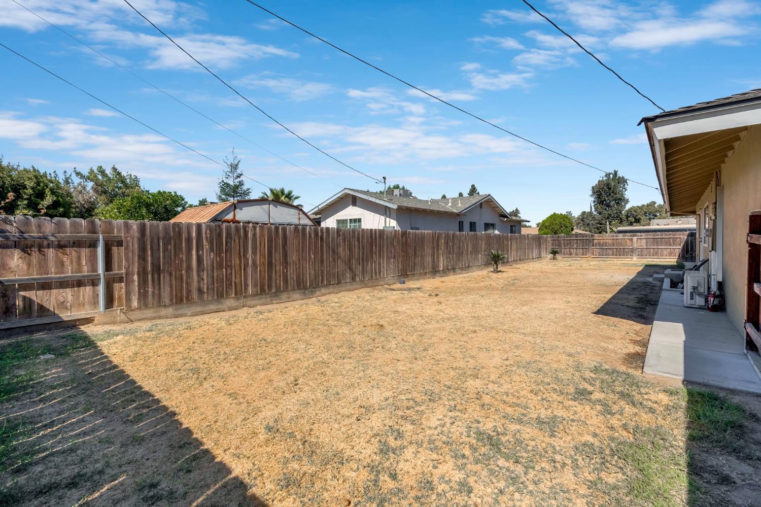 337 N Chinowth, Visalia, CA 93291