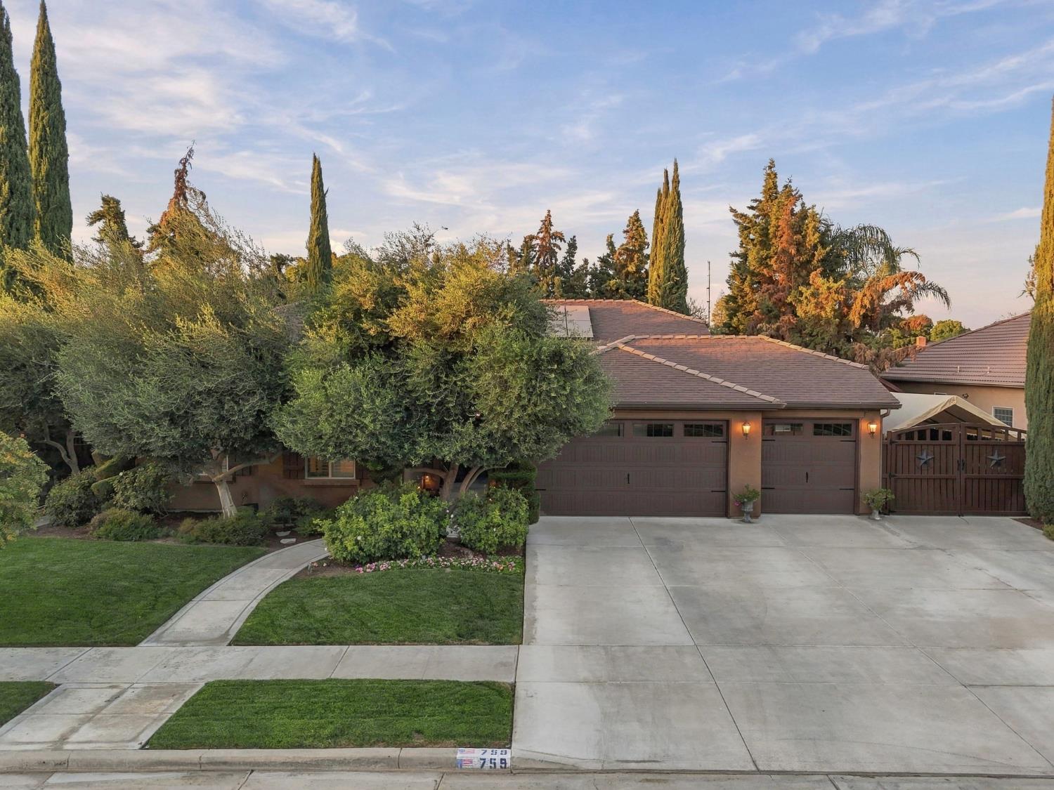 759 Davis Ave, Exeter, CA 93221