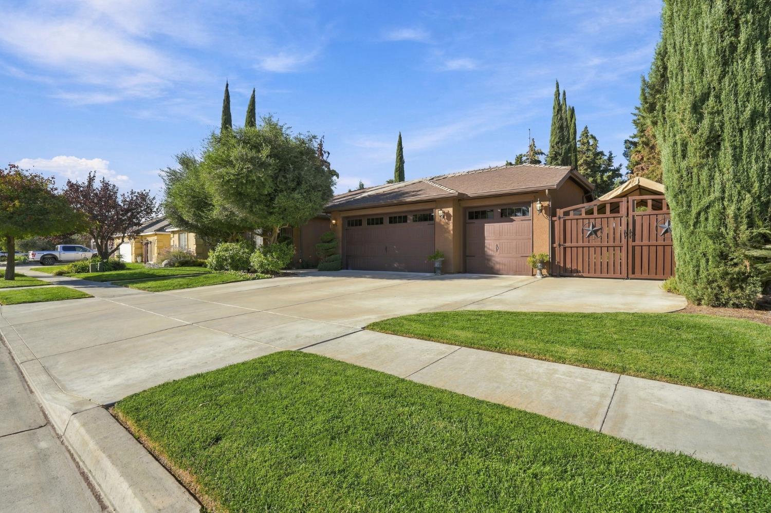 759 Davis Ave, Exeter, CA 93221