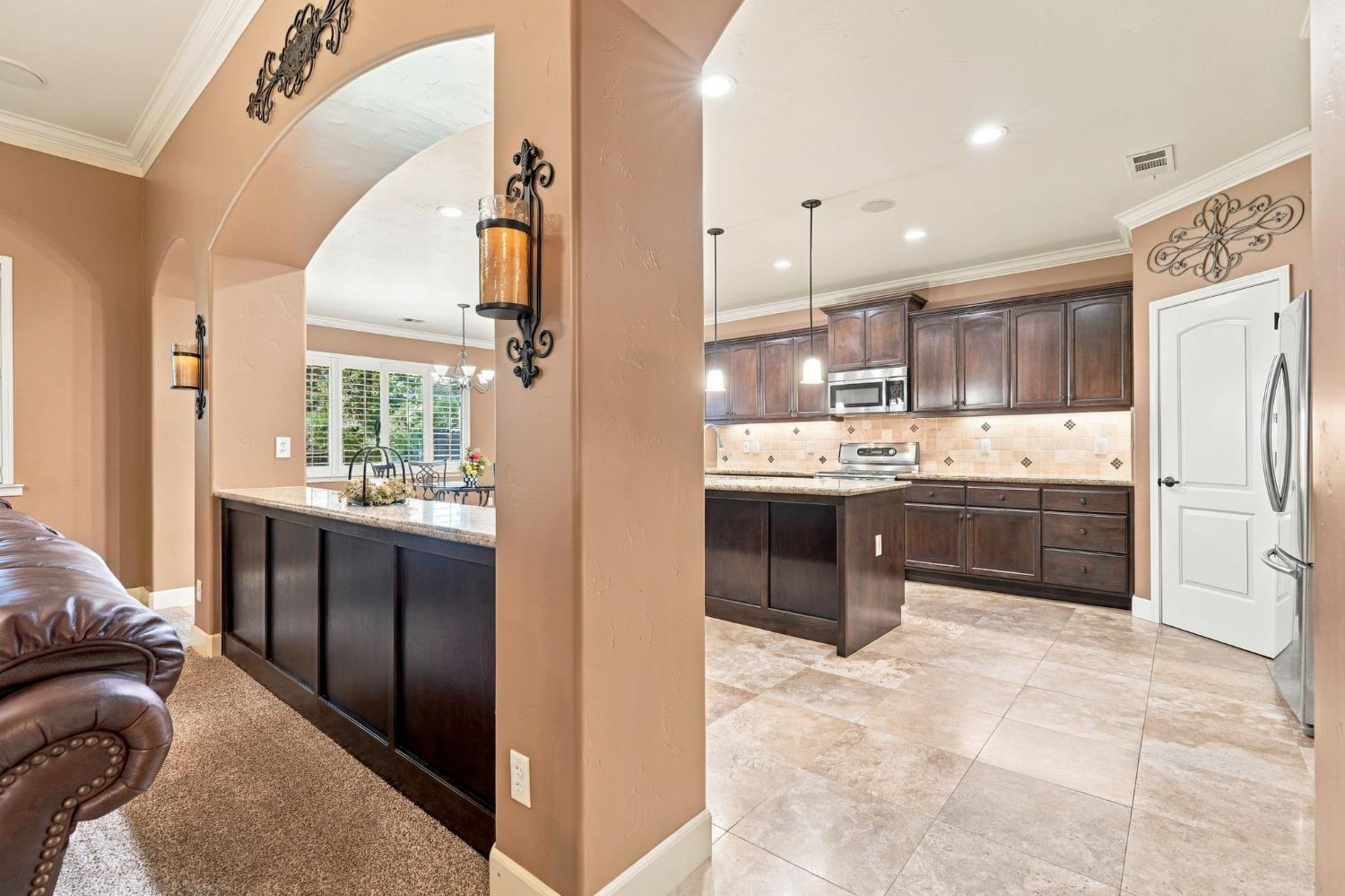 759 Davis Ave, Exeter, CA 93221