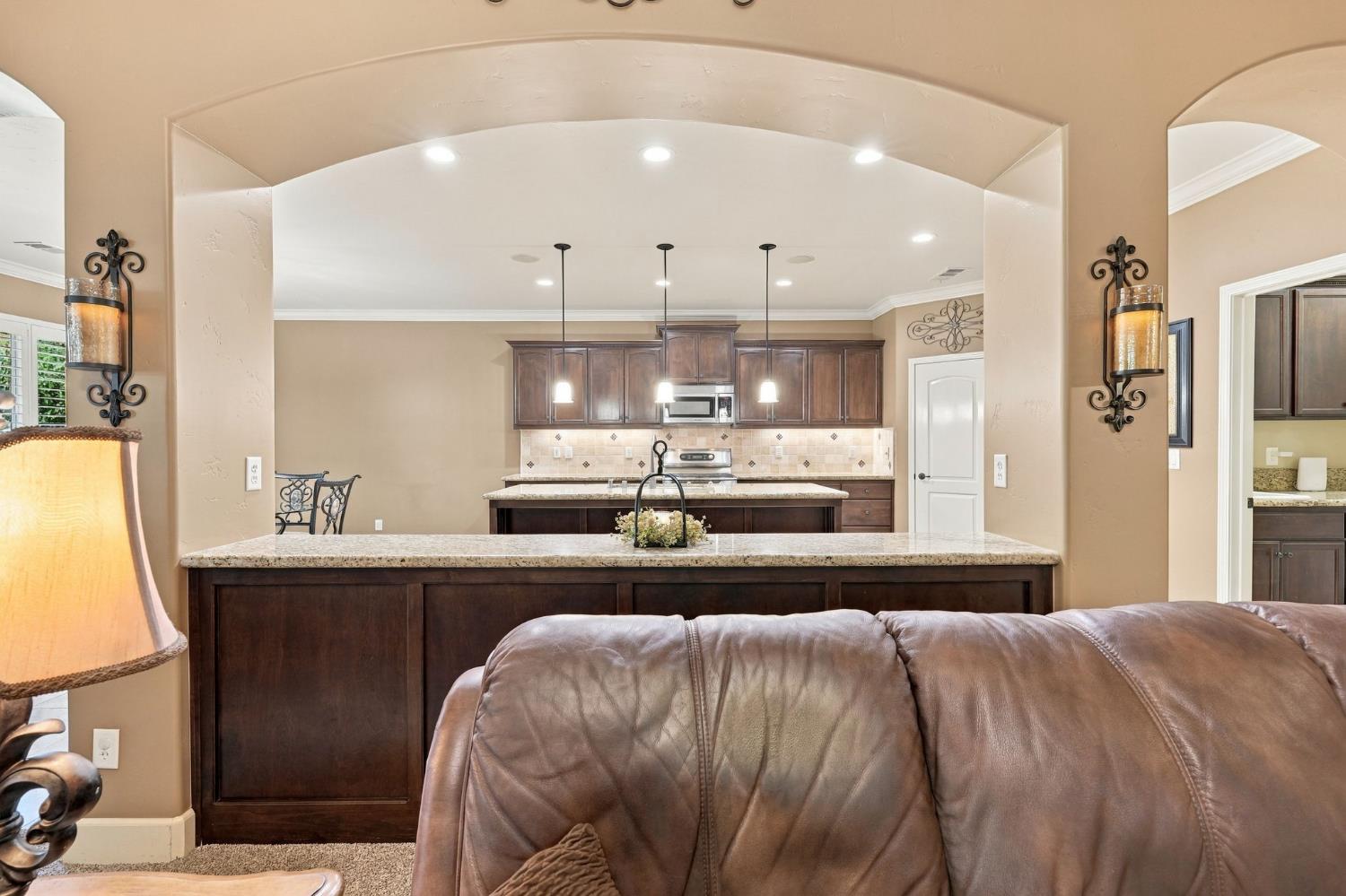 759 Davis Ave, Exeter, CA 93221