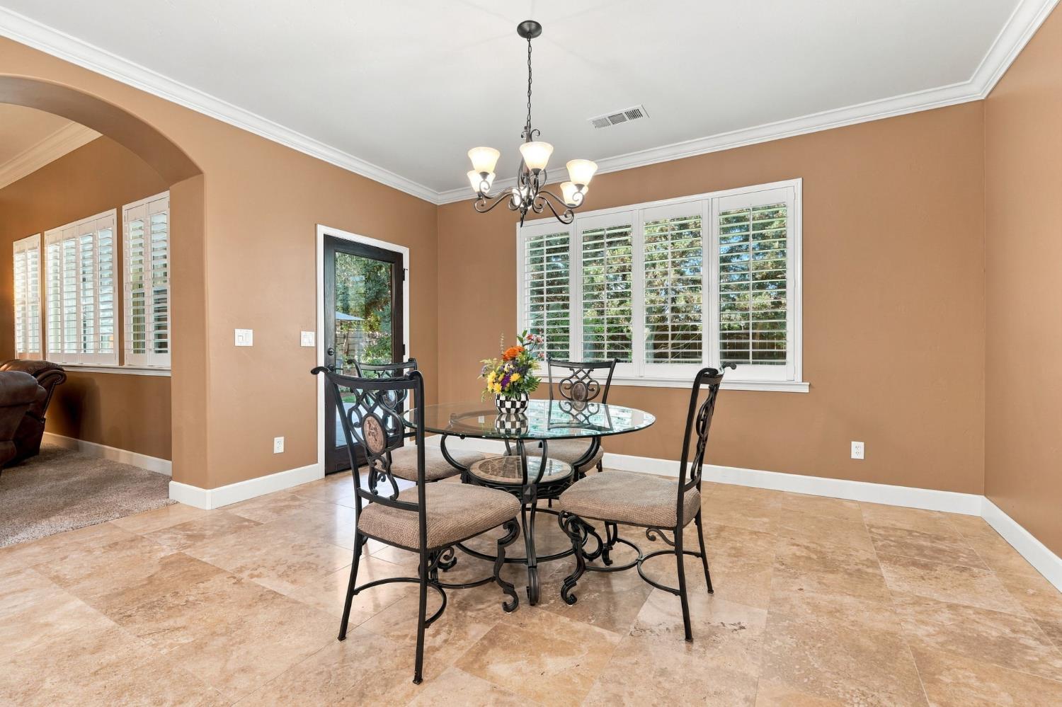 759 Davis Ave, Exeter, CA 93221