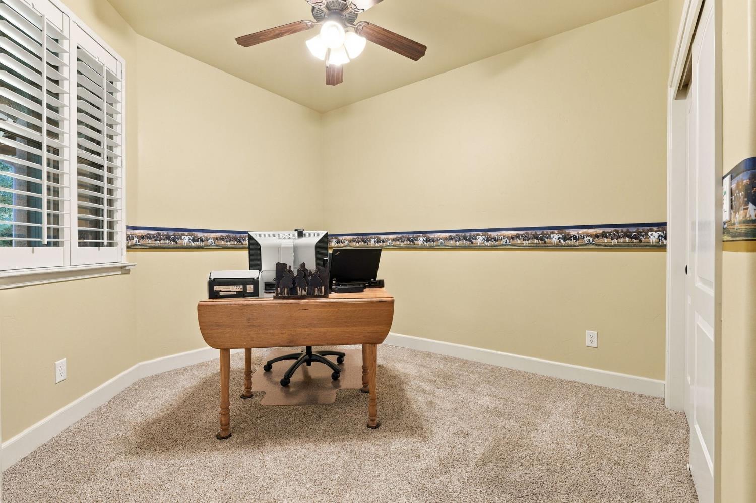 759 Davis Ave, Exeter, CA 93221