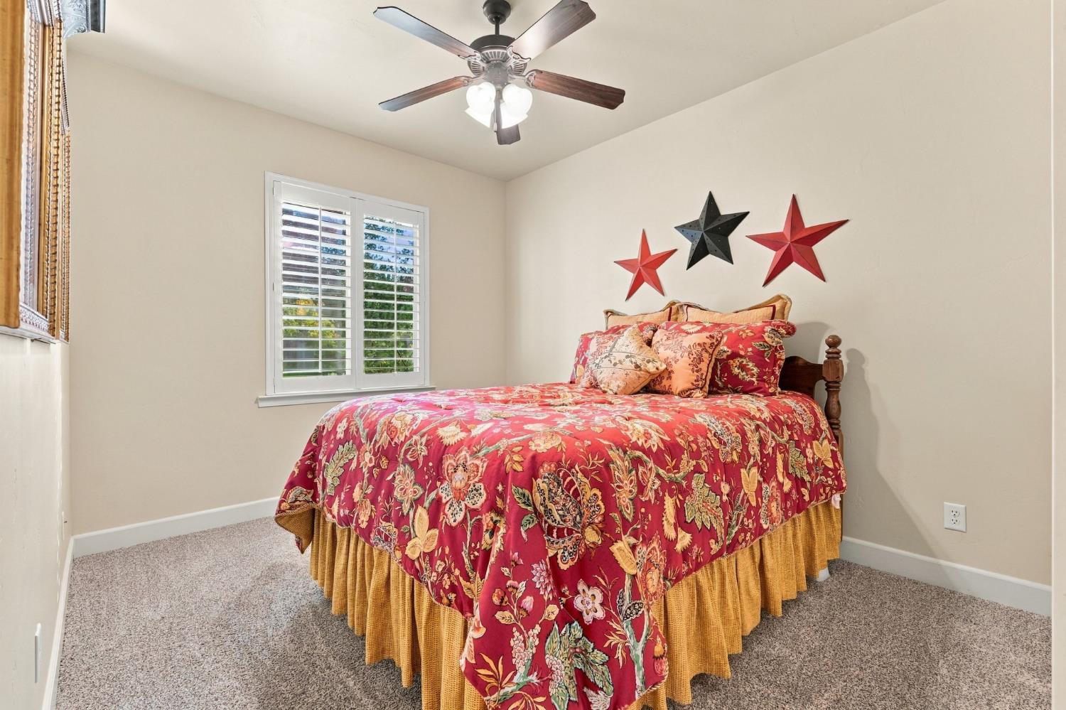 759 Davis Ave, Exeter, CA 93221