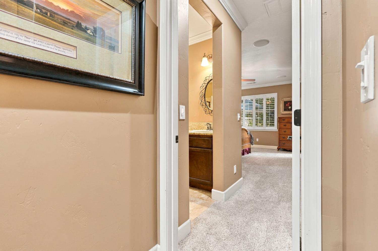 759 Davis Ave, Exeter, CA 93221