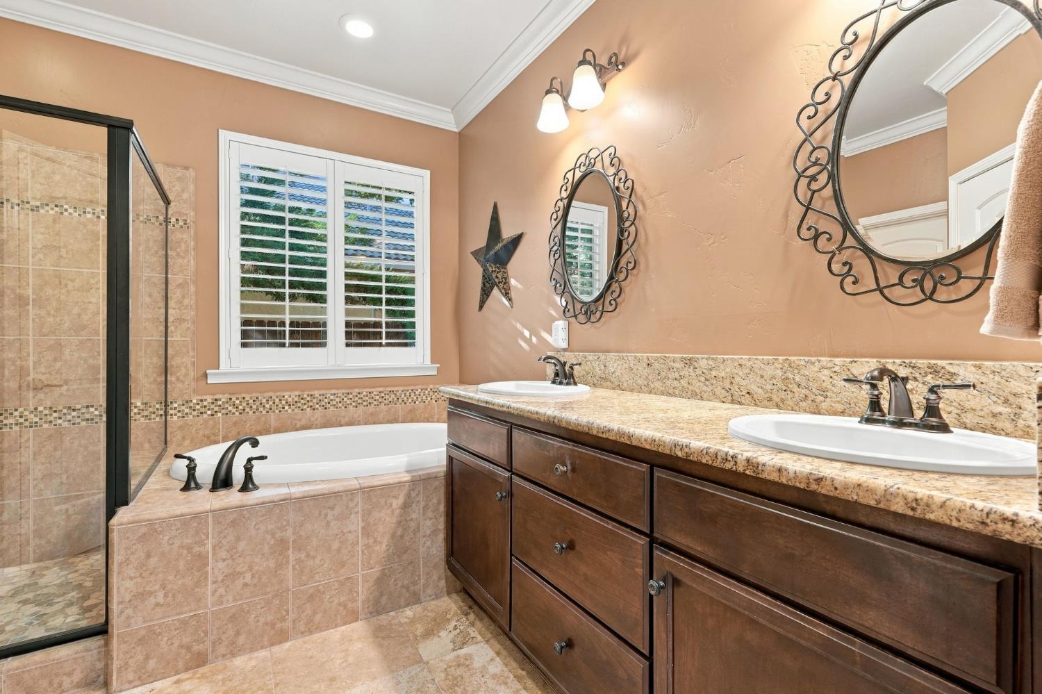 759 Davis Ave, Exeter, CA 93221