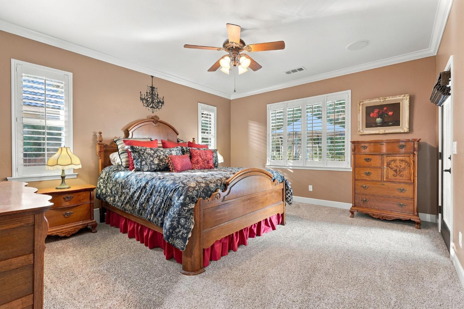 759 Davis Ave, Exeter, CA 93221