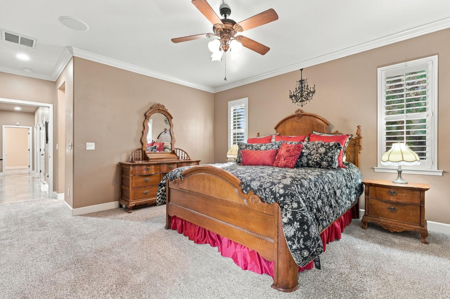 759 Davis Ave, Exeter, CA 93221