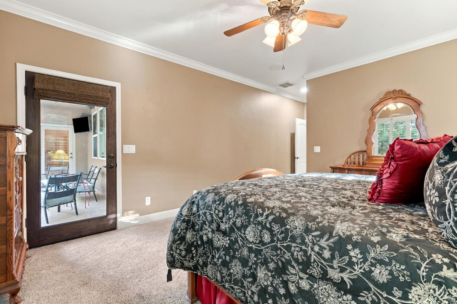 759 Davis Ave, Exeter, CA 93221
