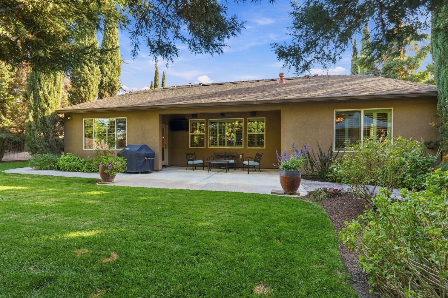 759 Davis Ave, Exeter, CA 93221