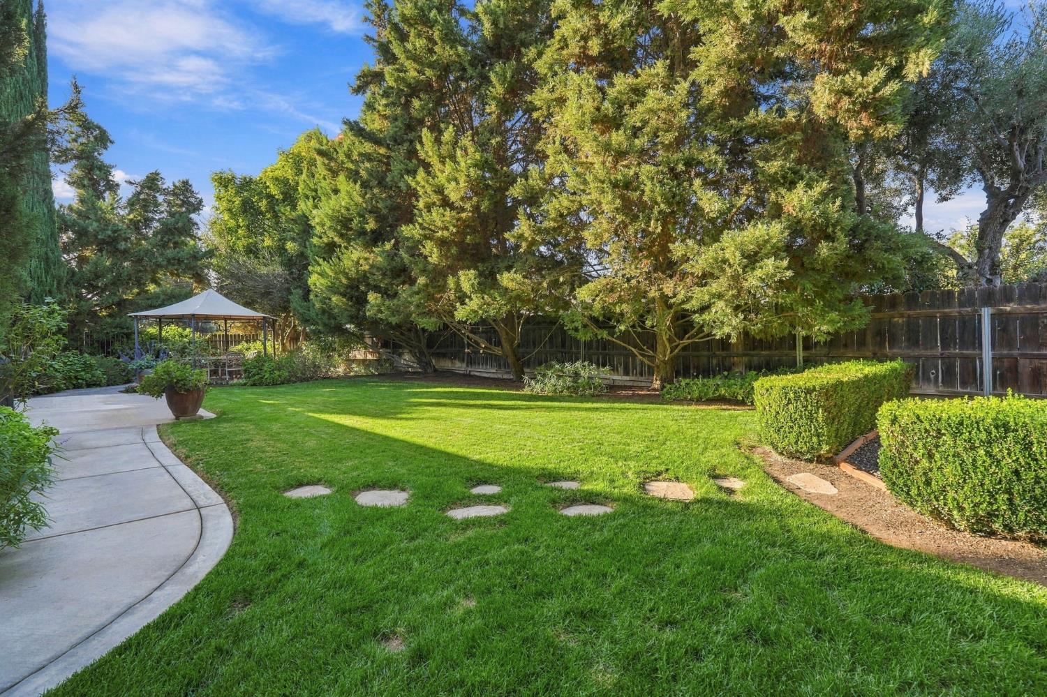 759 Davis Ave, Exeter, CA 93221