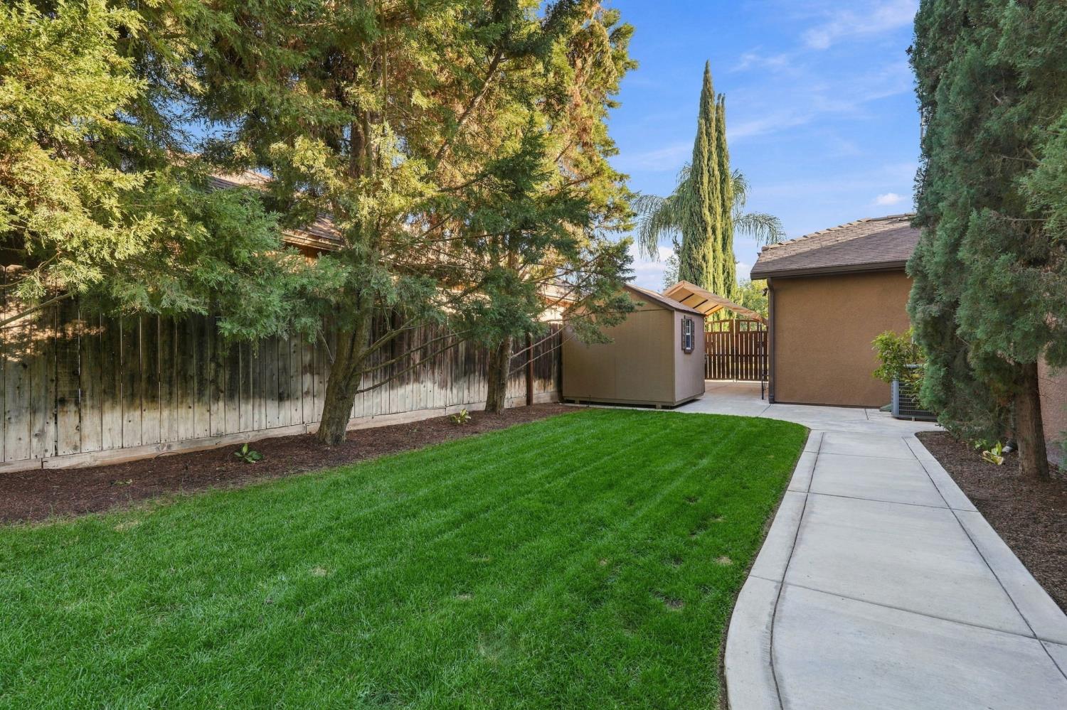 759 Davis Ave, Exeter, CA 93221
