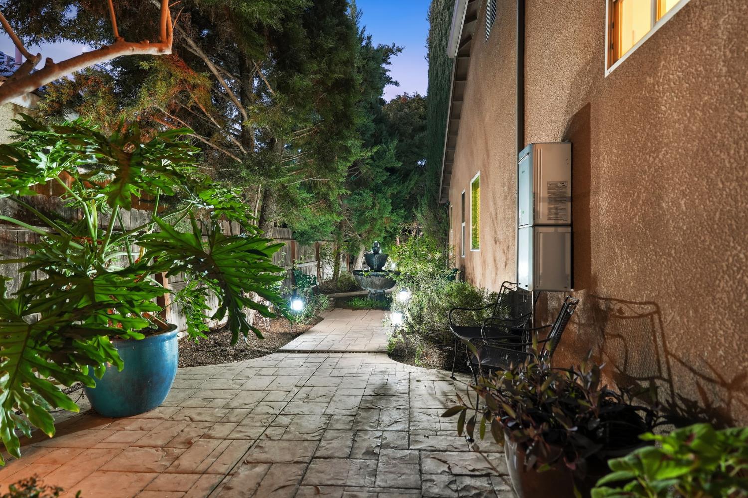 759 Davis Ave, Exeter, CA 93221