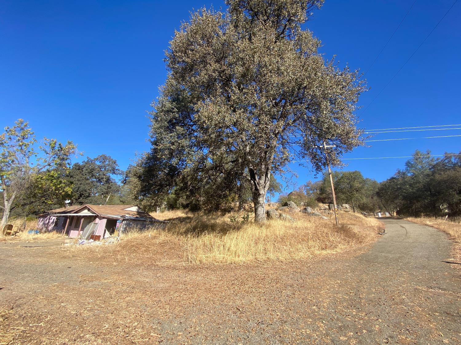 4498 Highway 49 S, Mariposa, CA 95338