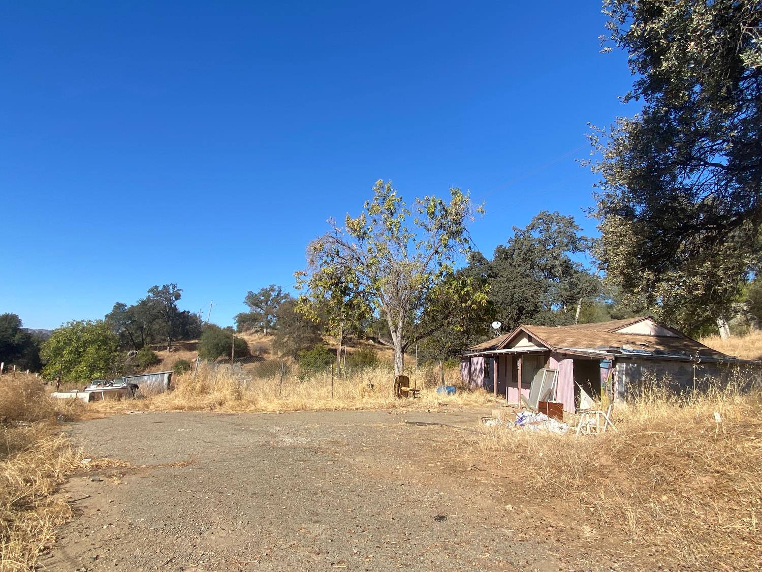 4498 Highway 49 S, Mariposa, CA 95338