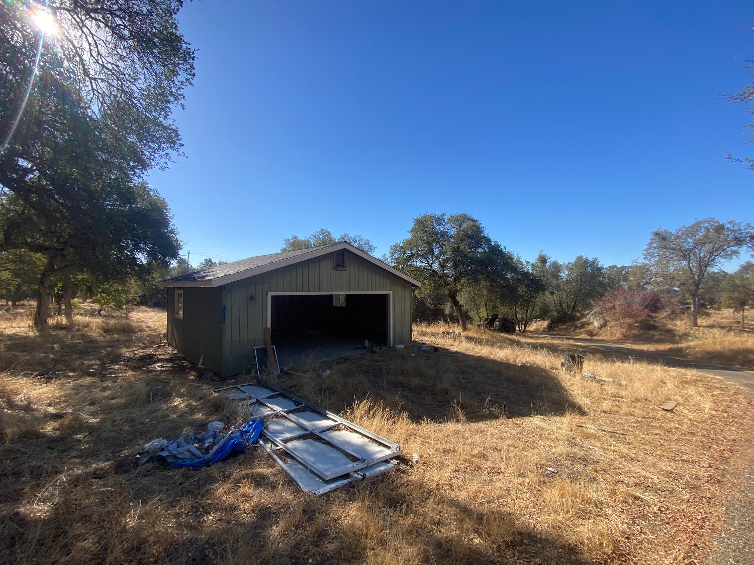 4498 Highway 49 S, Mariposa, CA 95338