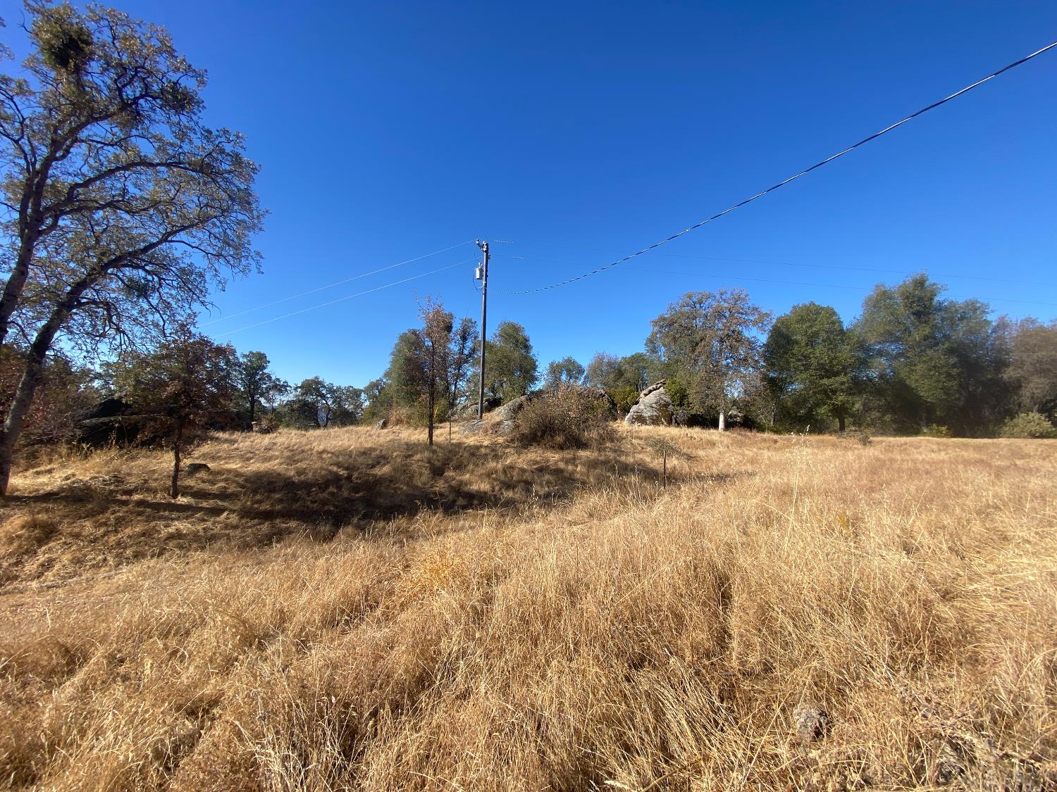 4498 Highway 49 S, Mariposa, CA 95338
